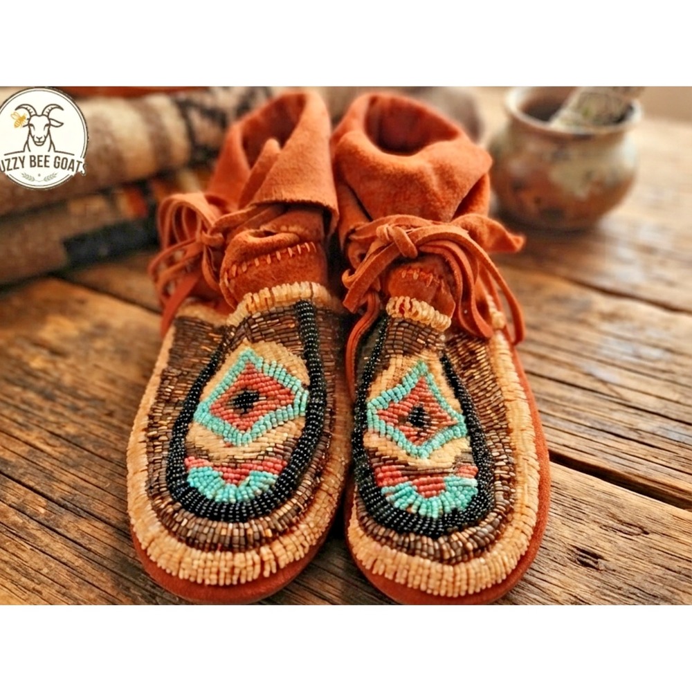 Leather Moccasins, House of Harlow1960, Beaded Design Womens SZ 7.5 - Picture 1 of 6